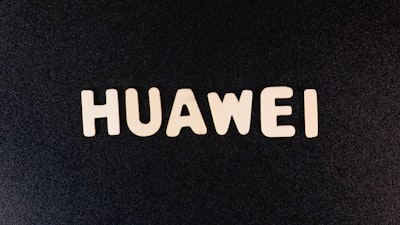 Huawei svela i suoi nuovi occhiali IA: design rinnovato, look elegante, funzionalità avanzate e debutto molto vicino